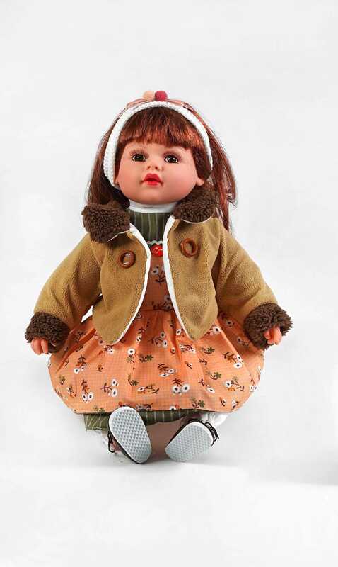 Лялька "Соломія" 04150 UK (36), ОЗВУЧУВАННЯ УКРАЇНСЬКОЮ МОВОЮ, м’якотіла, 100 фраз, висота 47 см, у пакеті