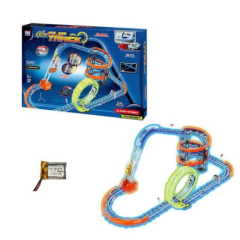 Трек 89987 (12) 69 елементів, машинка із вбудованим акумулятором, підсвічування, світиться у темряві, трюки, муляжі оточення, в коробці