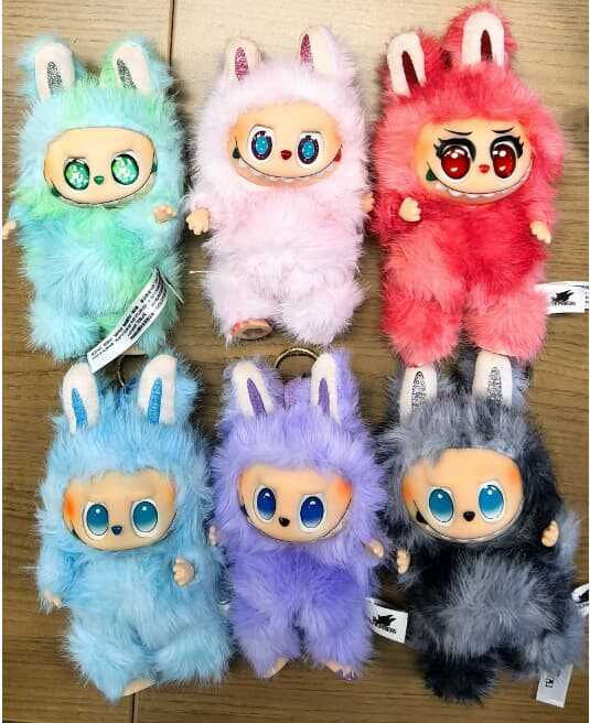 М`яка іграшка-брелок M 19778 (240) ЦІНА ЗА 1 ШТУКУ, висота 15 см, світло, пісенька англ., металевий карабін, стопи/долоні обертаються, в коробці, МІКС