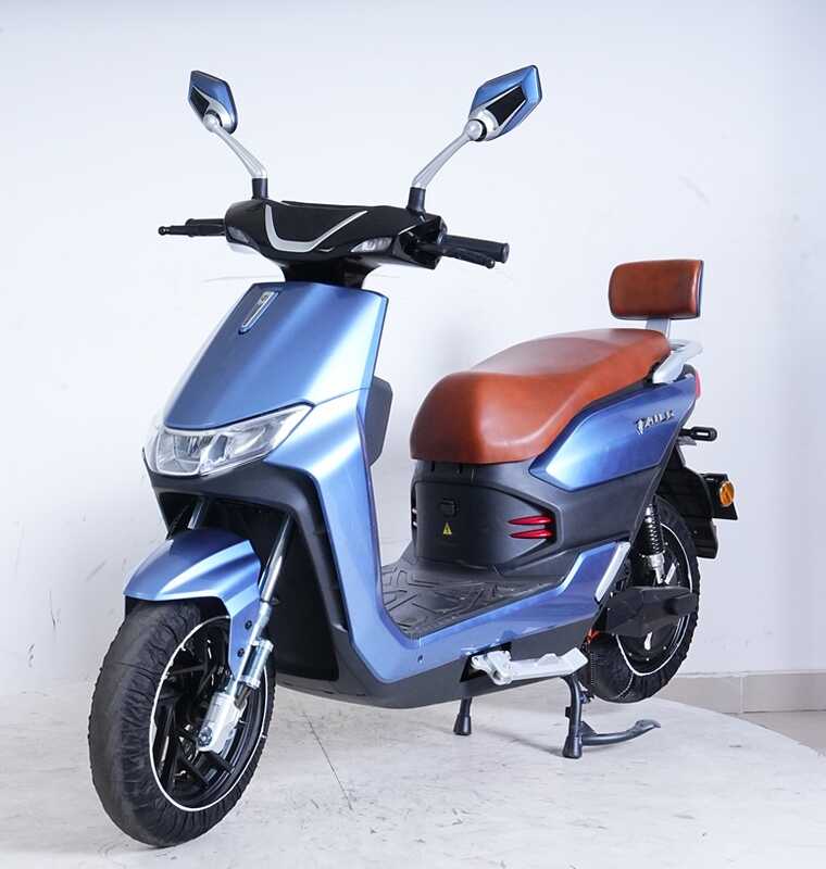 Електричний мопед Tailg T70/A20 (1) двигун 2000W, акумулятор графеновий 72V/35Ah, в коробці
