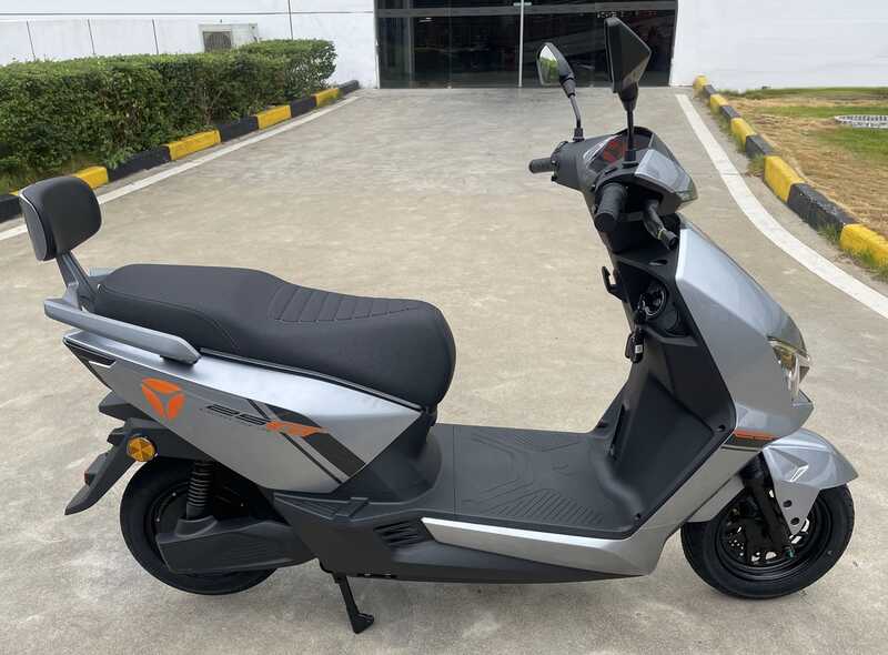 Електричний мопед Yadea GT25/077 (1) двигун 1400W, акумулятор графеновий 72V/23Ah, в коробці