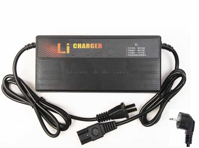 Зарядний пристрій для трицикла LT-72/05001 (40) для літій-залізо-фосфатних акумуляторів, потужність 5А, напруга 72V, в коробці